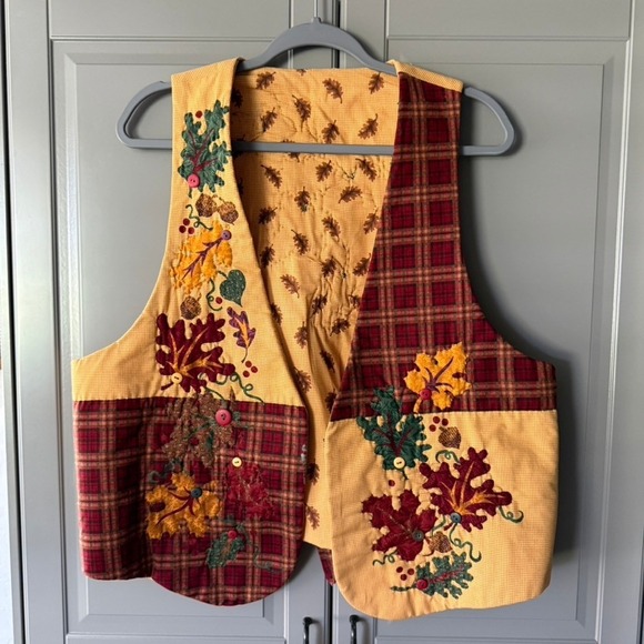 VTG Handmade Fall Embroidered Leaves Plaid Reversible Quilted Vest, Multi, L - Picture 1 of 11